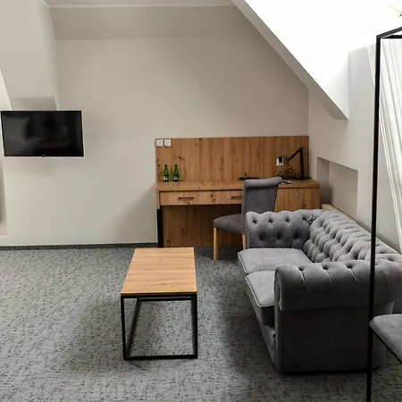 Wodnik 酒店 克罗托申