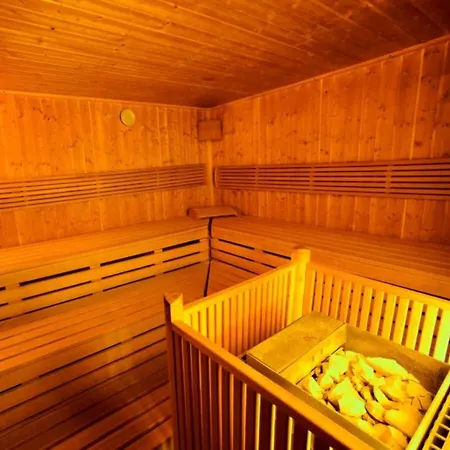 Wodnik Hotel